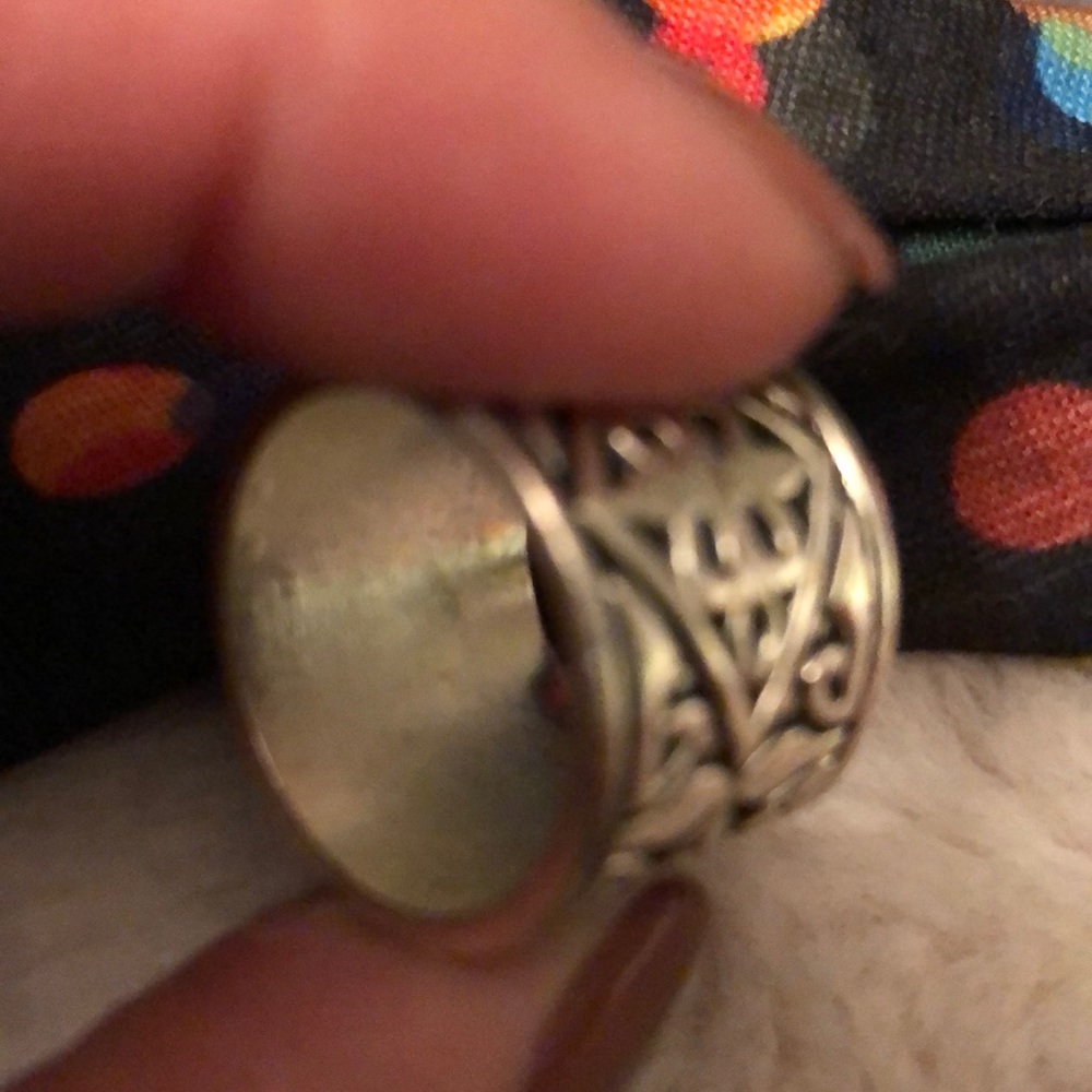 Silver ring - Picture 2 of 2